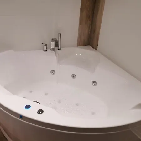 Bi D'grosseltere De Charme Apartment Kirrwiller