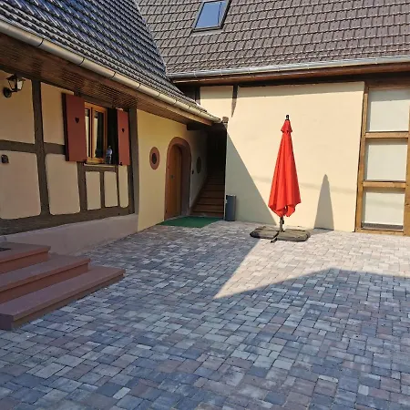 Bi D'grosseltere De Charme