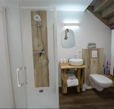 Bi D'grosseltere De Charme