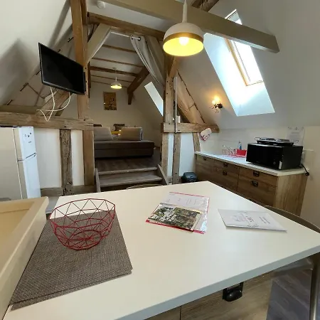 Bi D'grosseltere De Charme