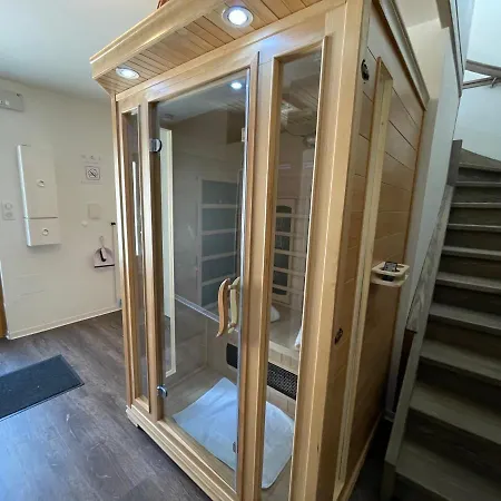 Bi D'grosseltere De Charme *