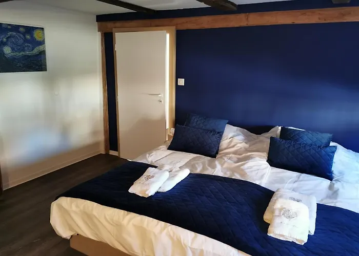 Bi D'grosseltere De Charme * Kirrwiller