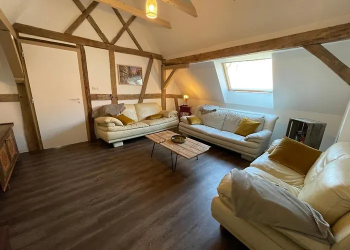 Bi D'grosseltere De Charme * Kirrwiller