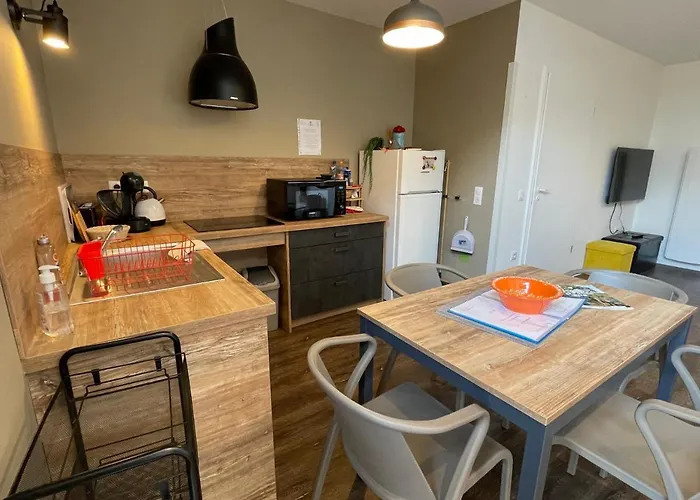 Bi D'grosseltere De Charme