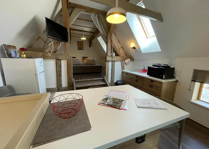 Bi D'grosseltere De Charme